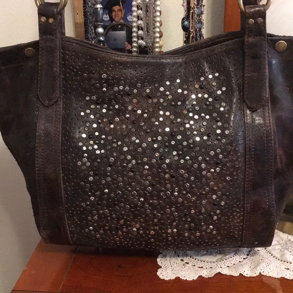 🔥SOLD🥳🤣 Studded ‘Deborah' Shoulder Bag👜 - Picture 2 of 8